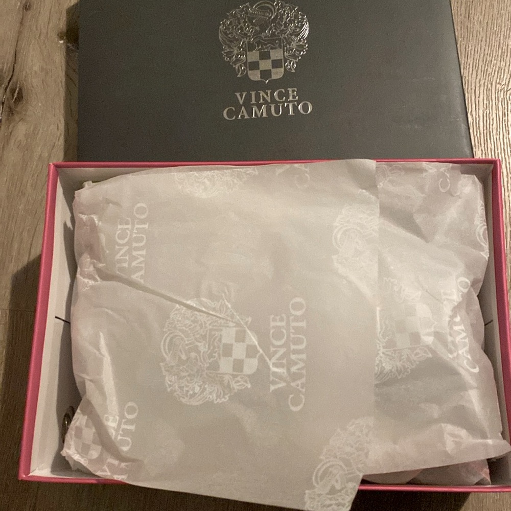 NIB [Vince Camuto] Marjetta Faux Leather Slip On Sneakers Womens Multiple Sizes! - Picture 10 of 11